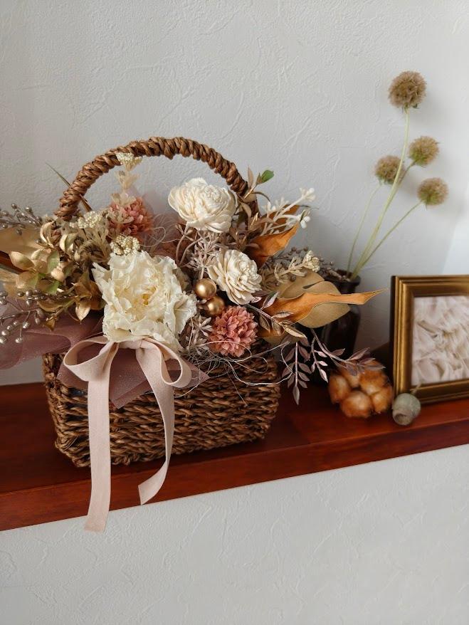 ゴールド×ベージュのアンティーク花籠 お祝い花 開店祝い 店舗インテリア トルコキキョウ誕生日ドライフラワー 結婚祝い | 2枚目